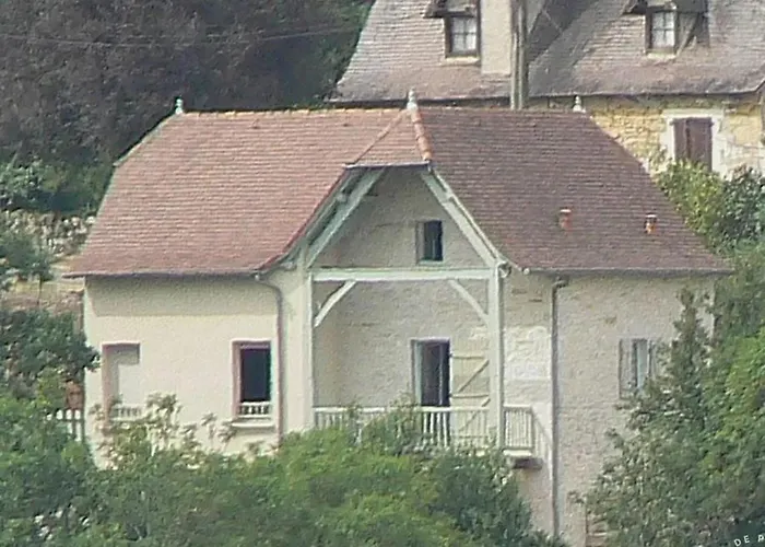 Maison Familiale A Avec Terrasse Faycelles