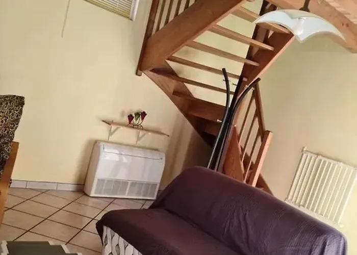 Maison Familiale A Avec Terrasse Nyaraló *